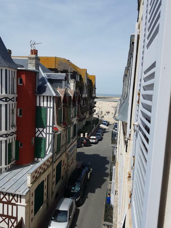 Apartamento Duplex 50 M2 Au Pied Des Planches Trouville-sur-Mer Exterior foto